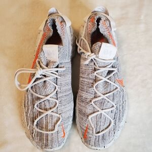 Nike Space Hippie Classics. NWOB. Like Slippers For The Road.